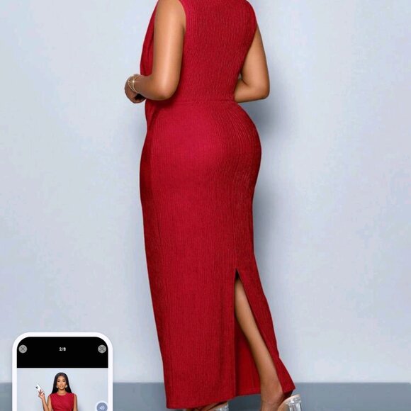 Christmas Plus Size Dress- ruched, twist, fitted - Picture 2 of 6